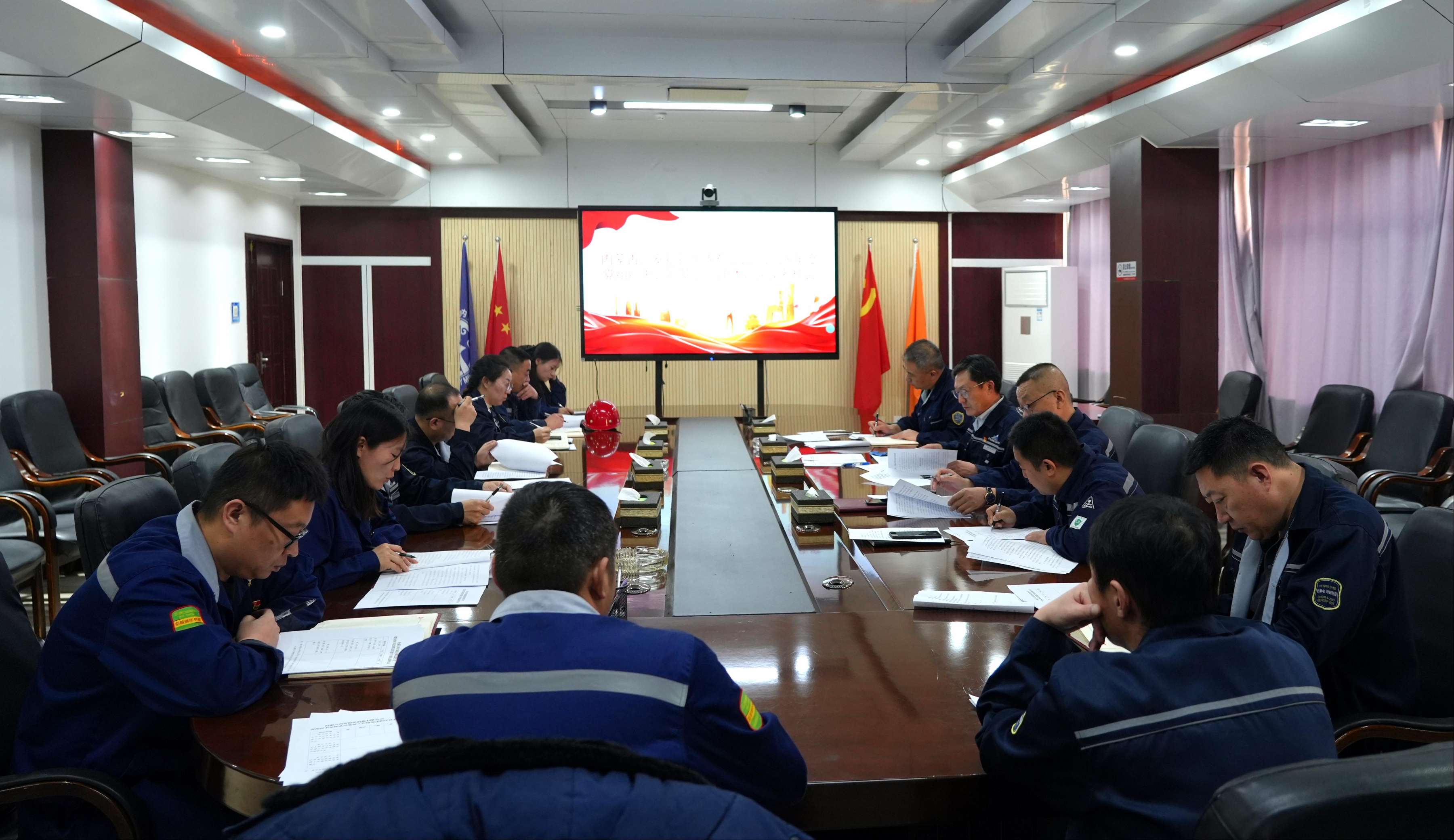 1766365471406025882.jpg auto